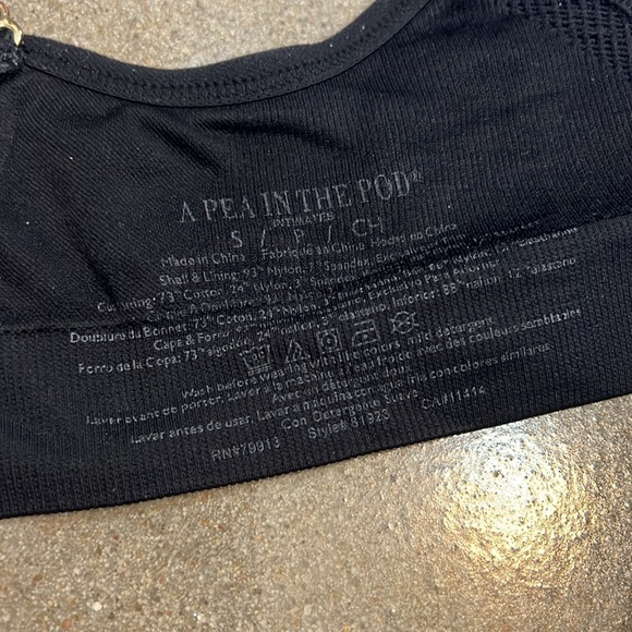 A Pea in the Pod Nursing Bras Small - Picture 4 of 4